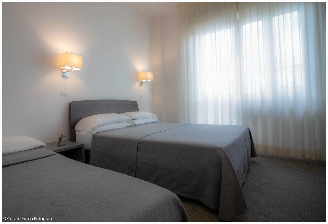 Hotel Caraibi Milano Marittima Luaran gambar