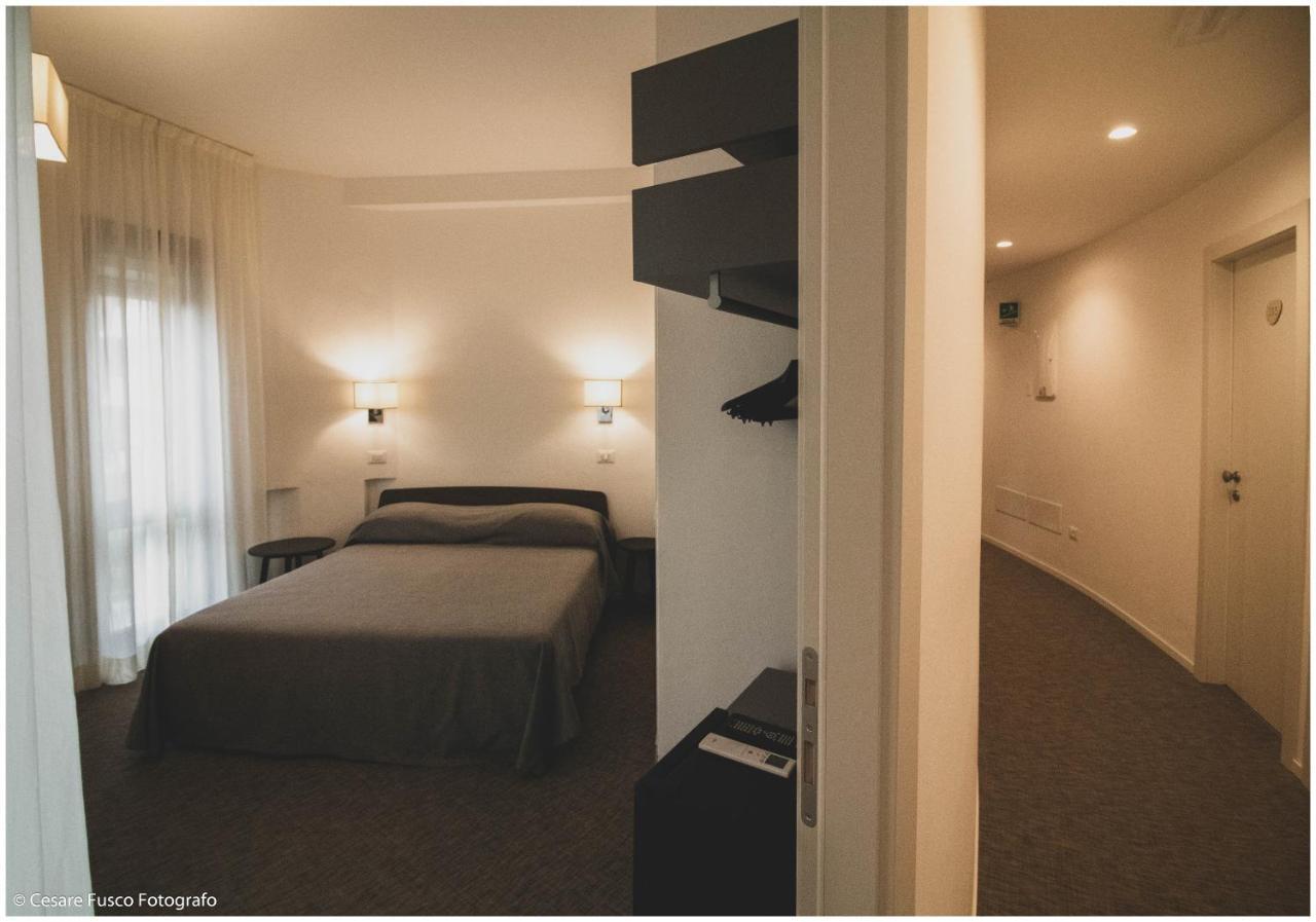 Hotel Caraibi Milano Marittima Luaran gambar