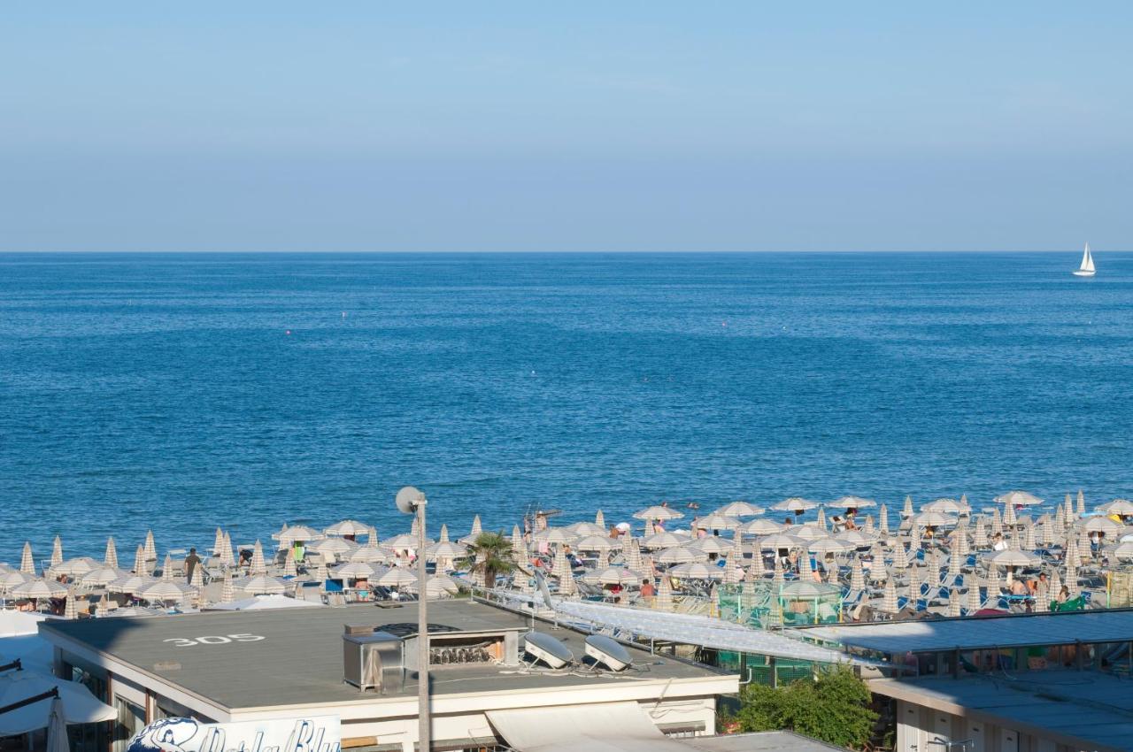 Hotel Caraibi Milano Marittima Luaran gambar